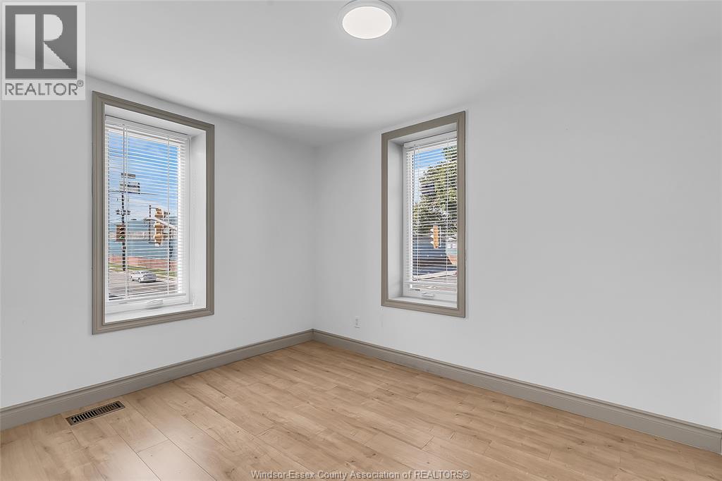 1500 Howard Avenue — photo 17