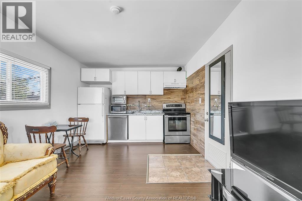 1500 Howard Avenue — photo 22