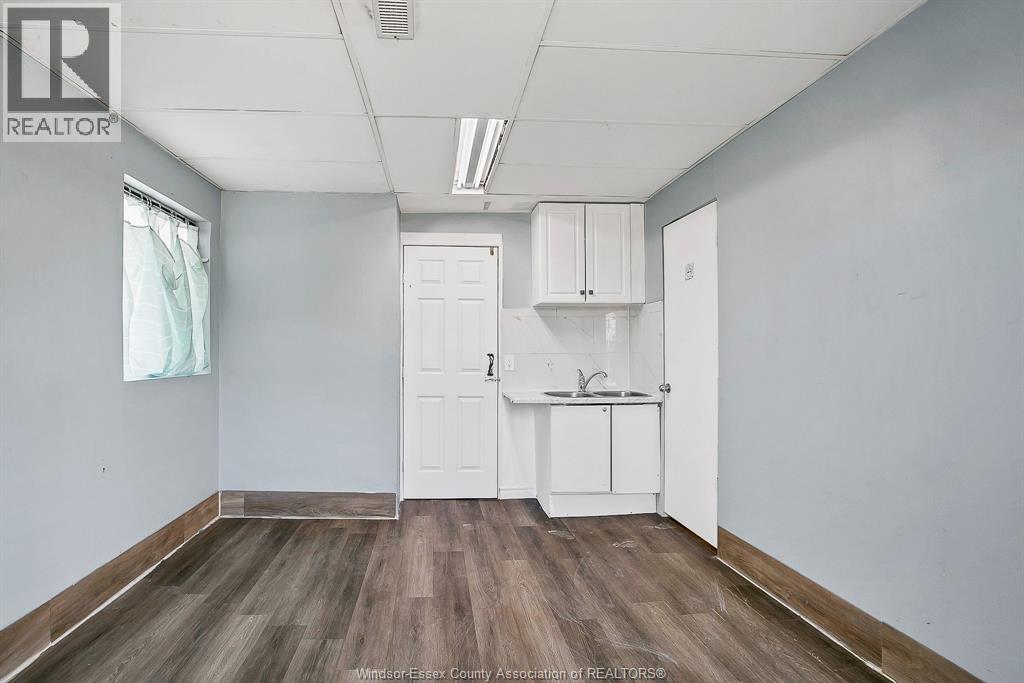 1500 Howard Avenue — photo 28