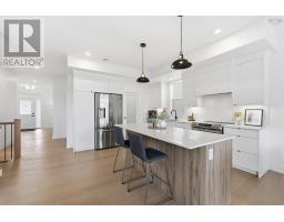 5pc Ensuite bath - 10 Talus Avenue, Bedford, NS B4B1L7 Photo 8