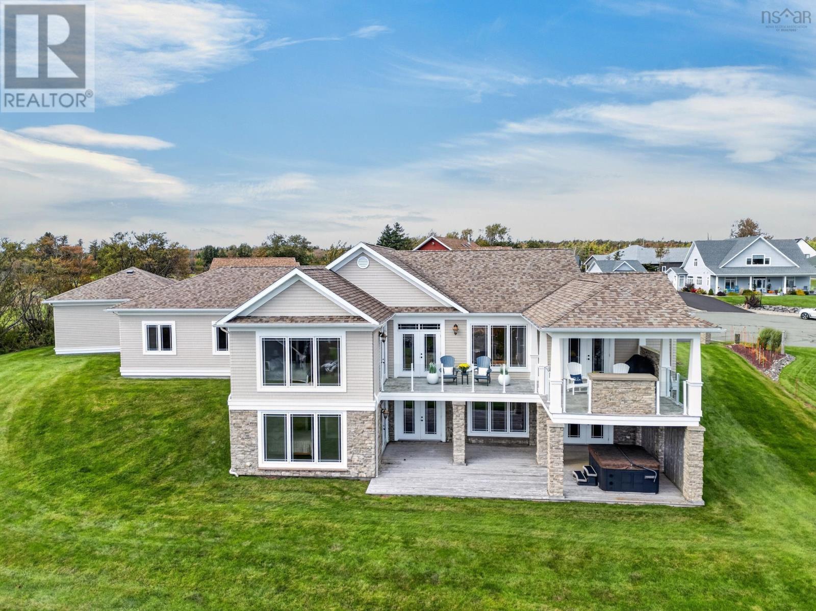 18 Clipper Court - 10