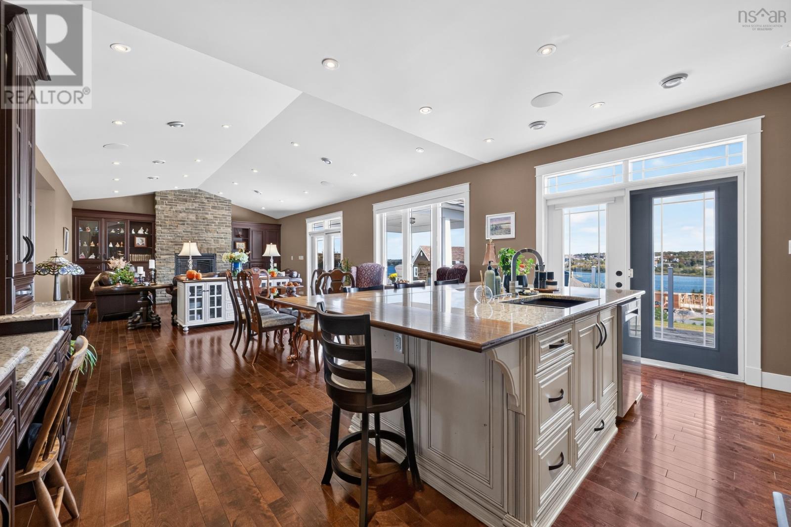 18 Clipper Court - 22