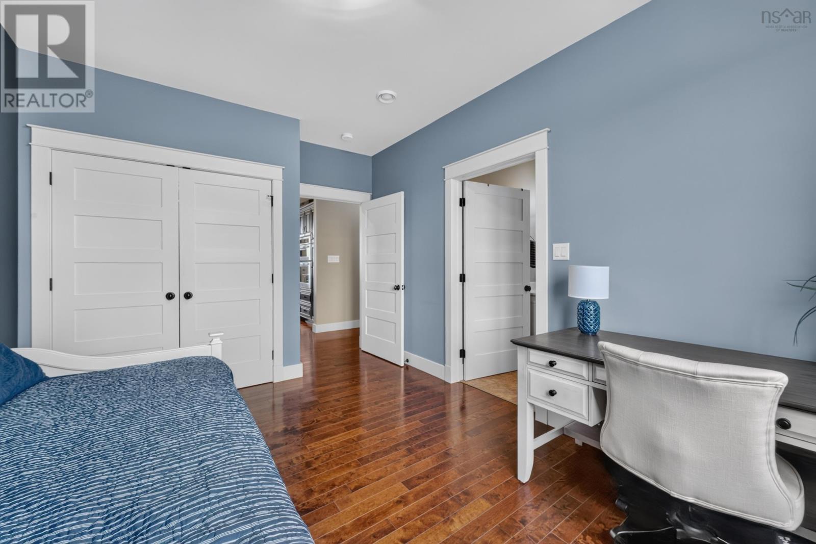 Property 36 of 50 of 18 Clipper Court