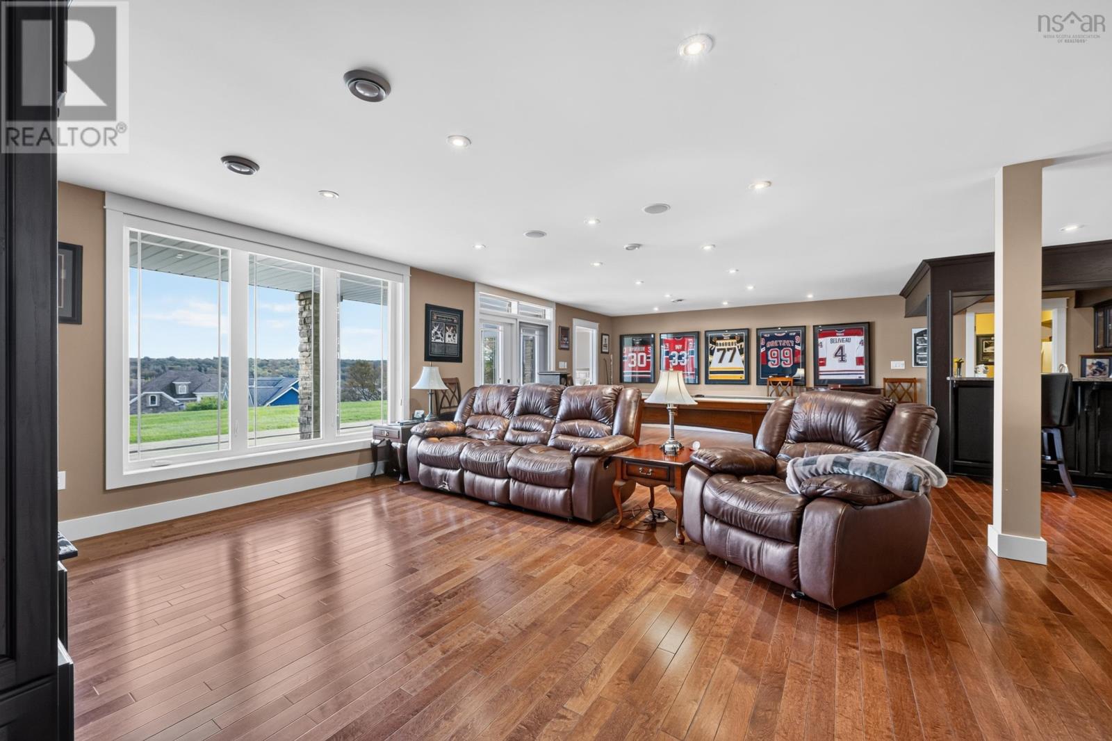 18 Clipper Court - 43