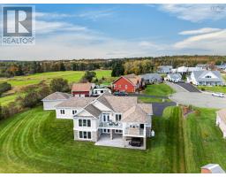 Foyer - 18 Clipper Court, Westmount, NS B1R0A6 Photo 9