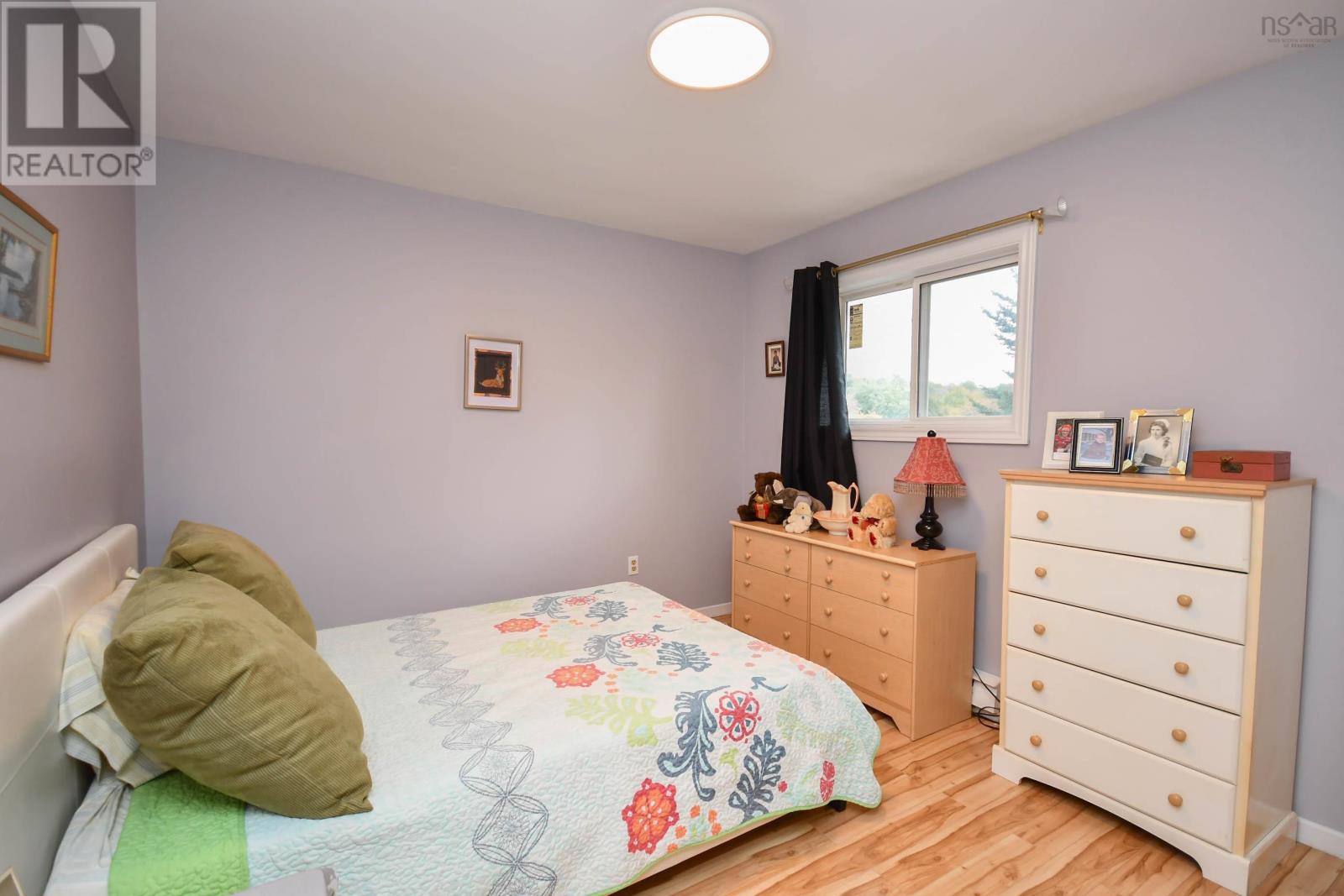 123 Gloria Court - 24