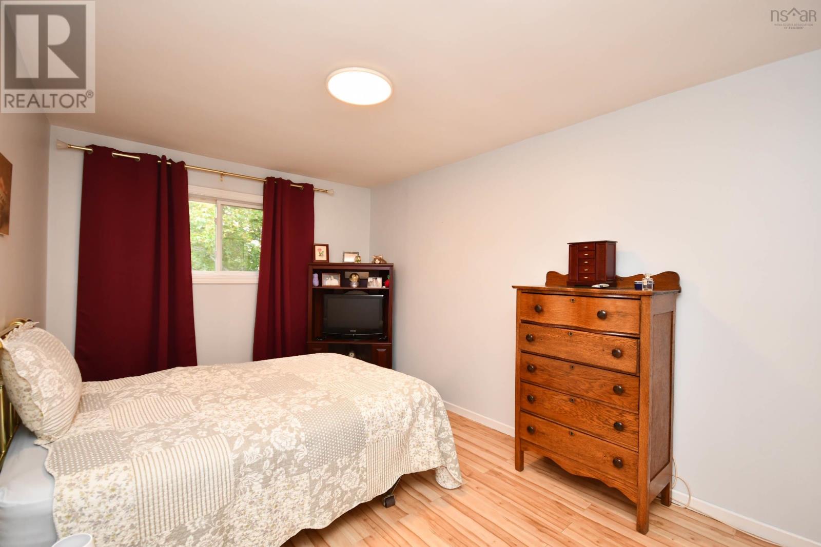 123 Gloria Court - 27