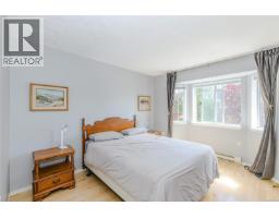 54 2070 Amelia Ave, Sidney, BC V8L4X6 Photo 15