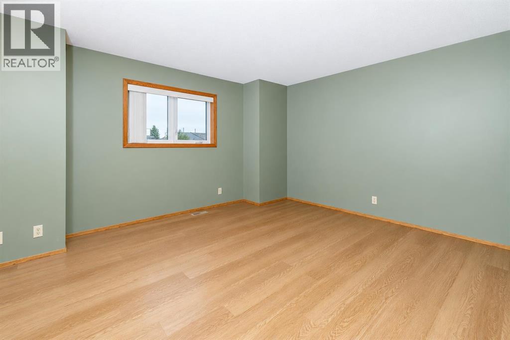 Listing photo – 67 Elwell Close, Red Deer