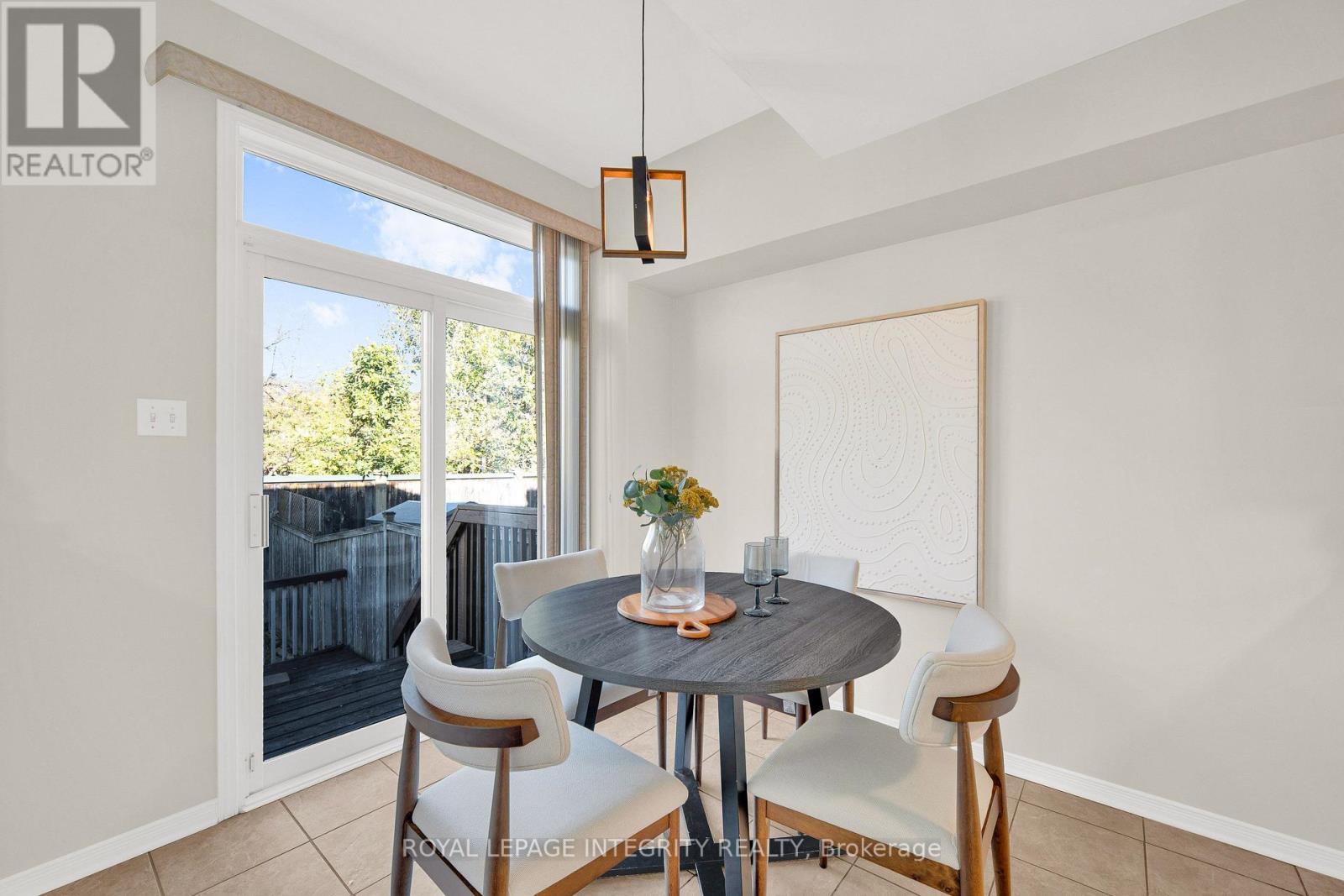 3 Binbury Way — photo 21