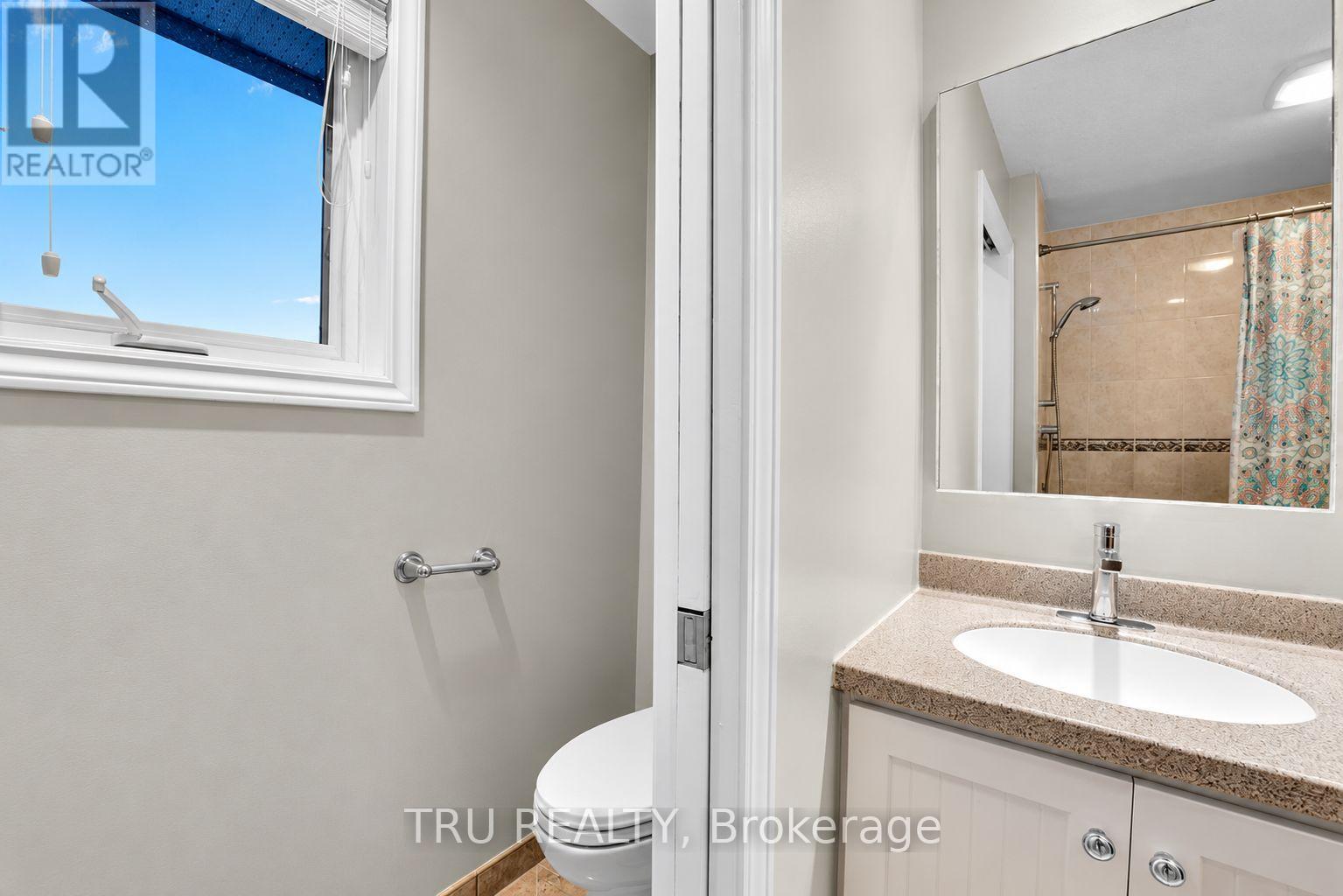 2529 MARSHWOOD ROAD - 34