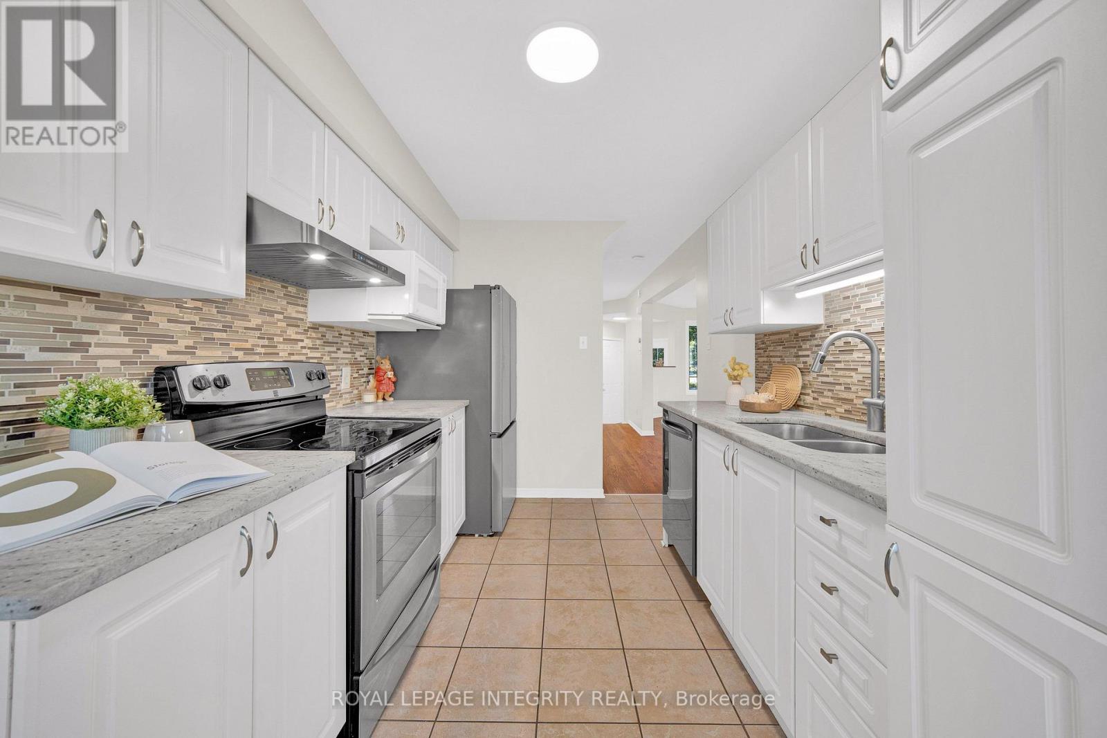 3 Binbury Way — photo 16