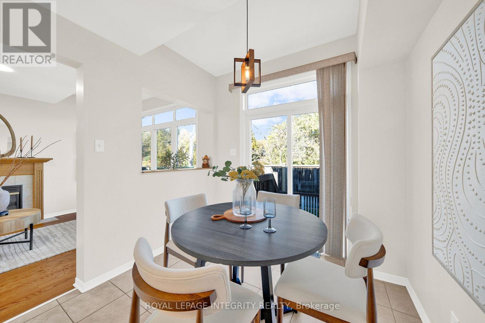 3 Binbury Way — photo 22