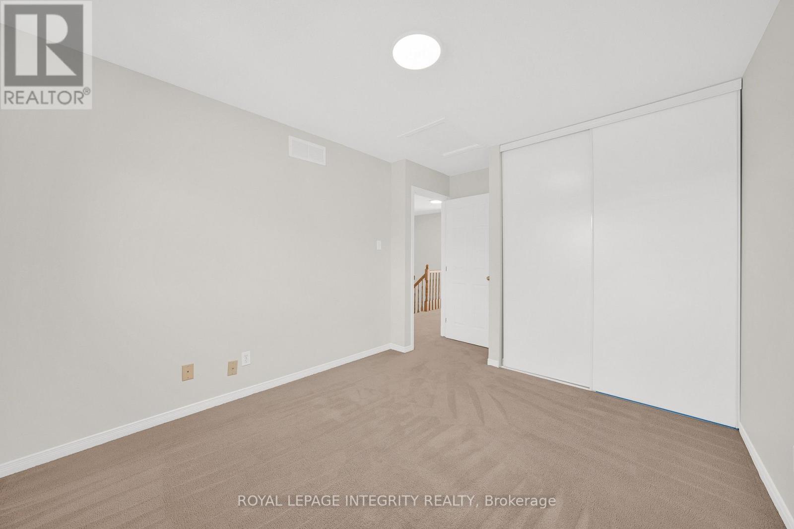 3 Binbury Way — photo 33