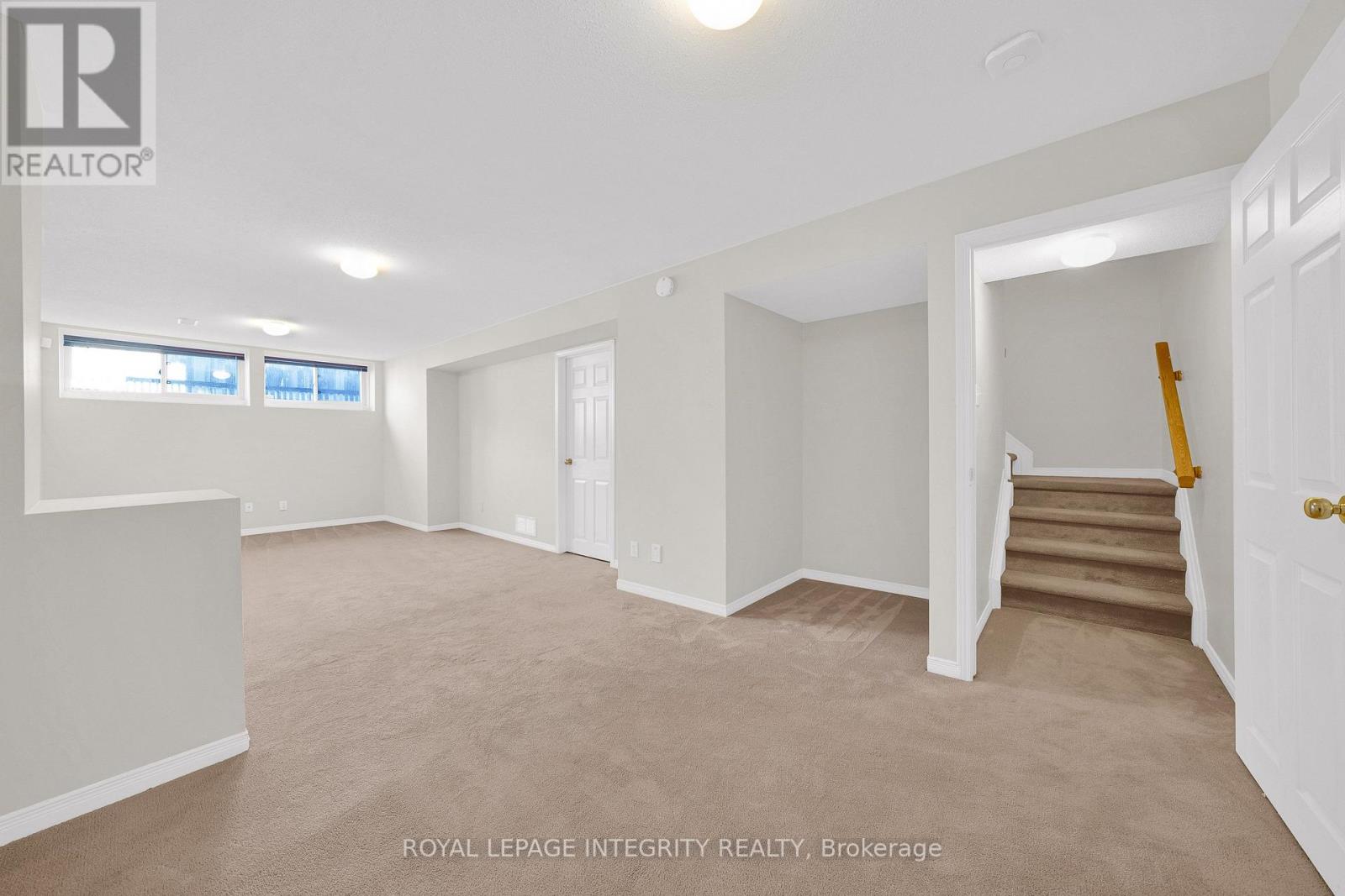 3 Binbury Way — photo 37