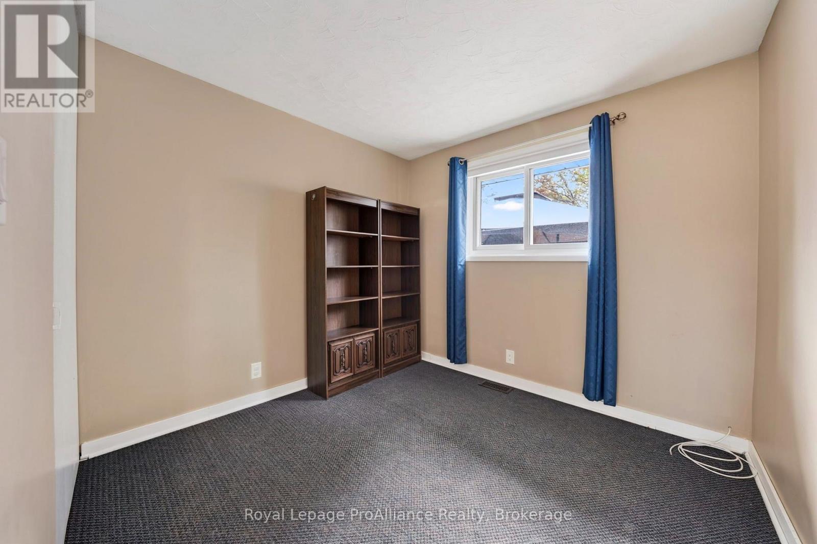 26 Lexington Crescent, Belleville, ON photo 14