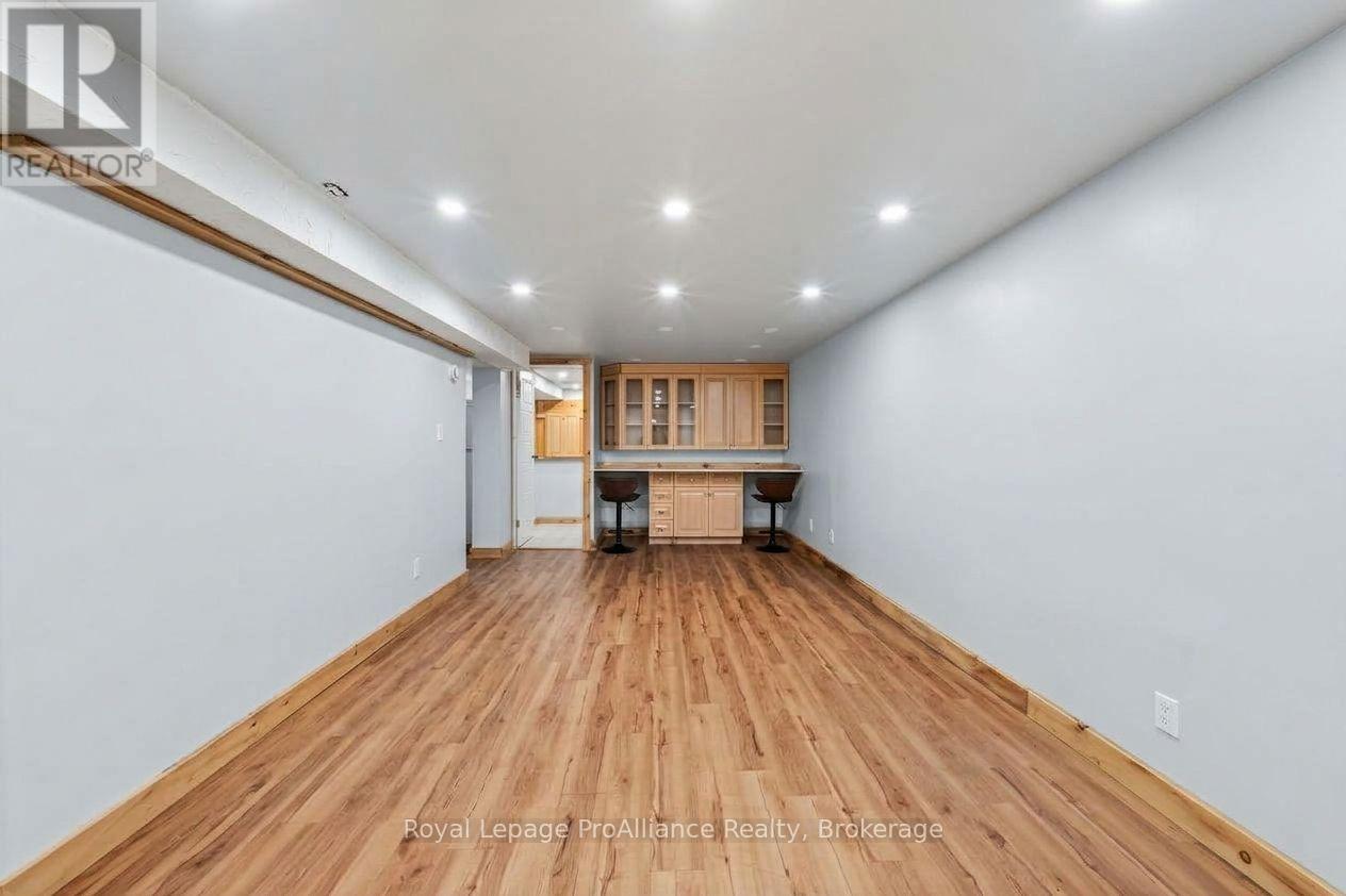 26 Lexington Crescent, Belleville, ON photo 20