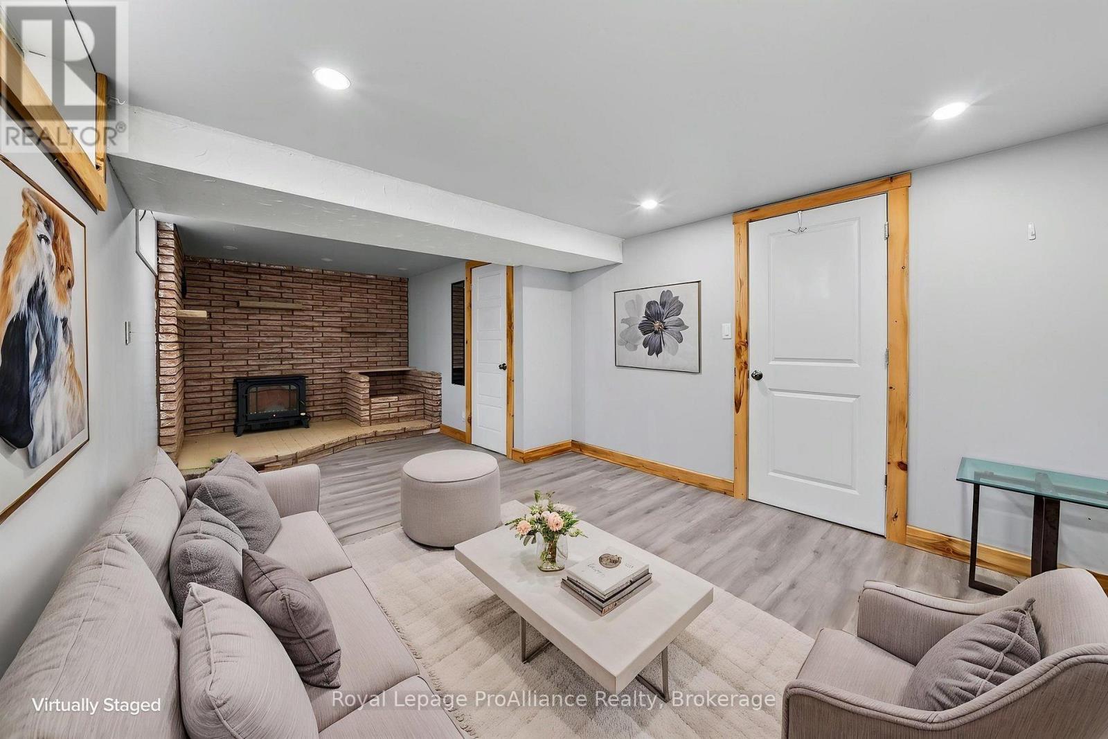 26 Lexington Crescent, Belleville, ON photo 25