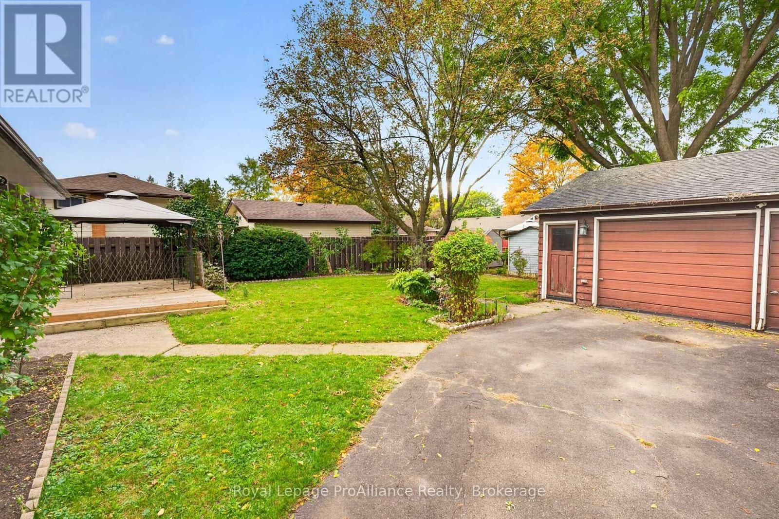 26 Lexington Crescent, Belleville, ON photo 31