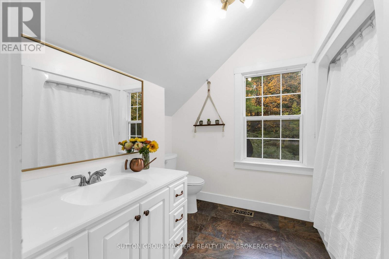 5390 BEDFORD ROAD - 37
