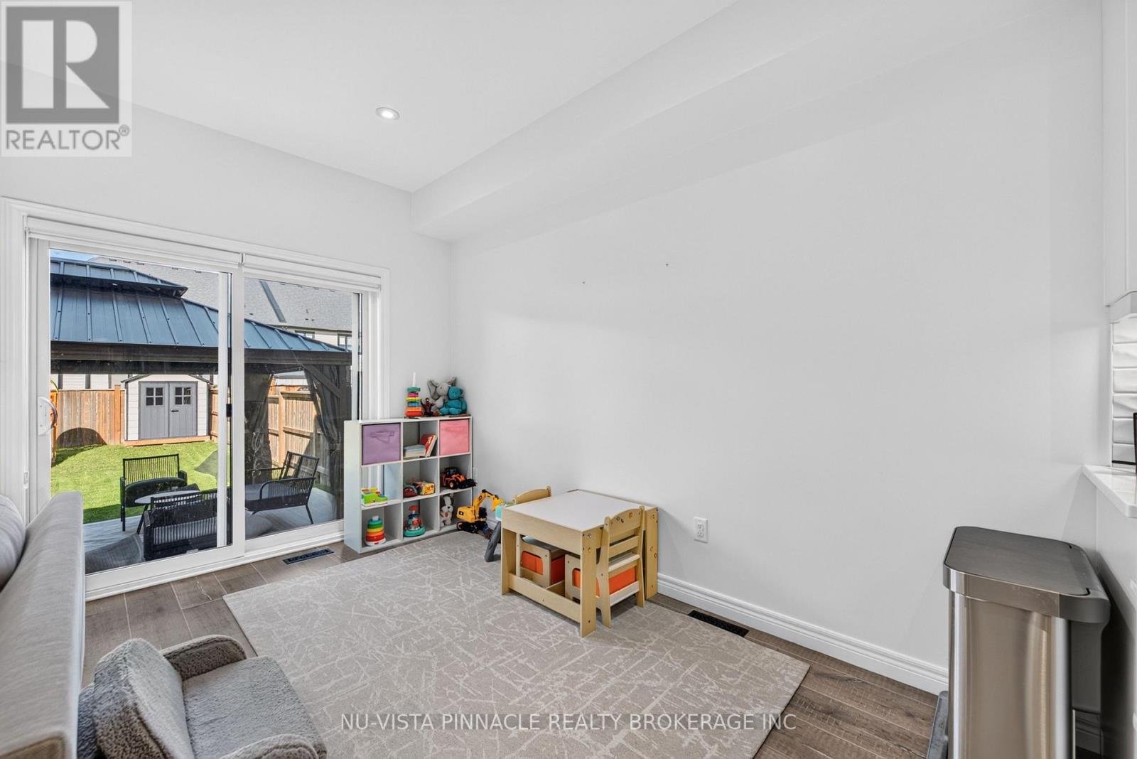 239 WINLOW WAY - 15