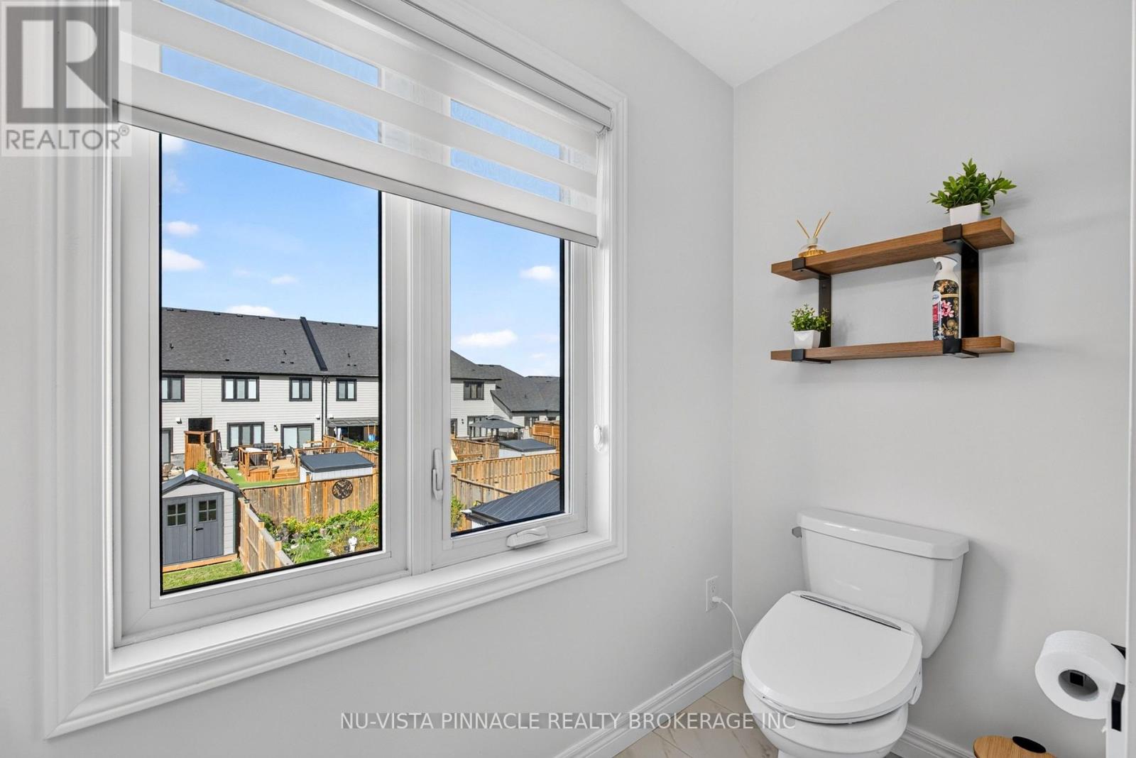 239 WINLOW WAY - 30