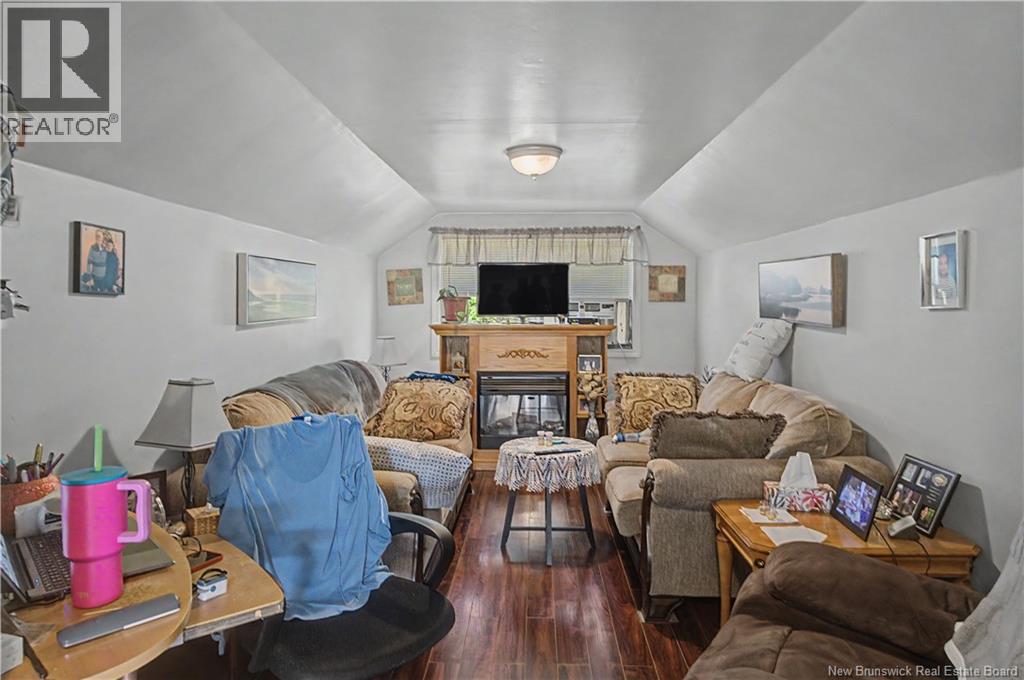 3 Gorman Boulevard - 6