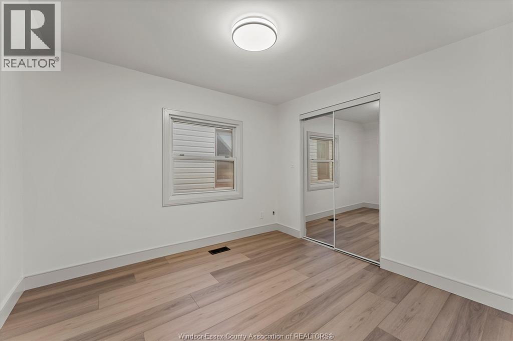 1850 Dacotah DRIVE - Image 24