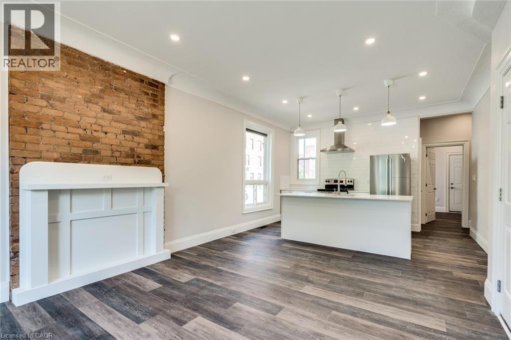276 Sanford Avenue North — photo 4