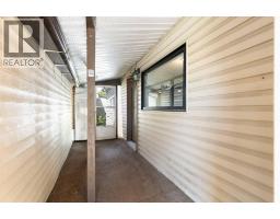 3819 1 Street NE - photo 32
