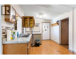 3819 1 Street NE - photo 9