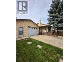 3819 1 Street NE - photo 2