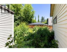 3819 1 Street NE - photo 34