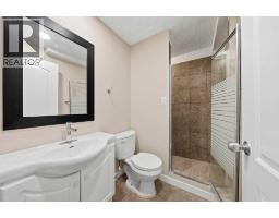 1833 New Brighton Drive Se, Calgary, AB T2Z4N8 Photo 42
