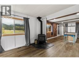 4101 Dixon Creek Road, Barriere, BC V0E1E1 Photo 14