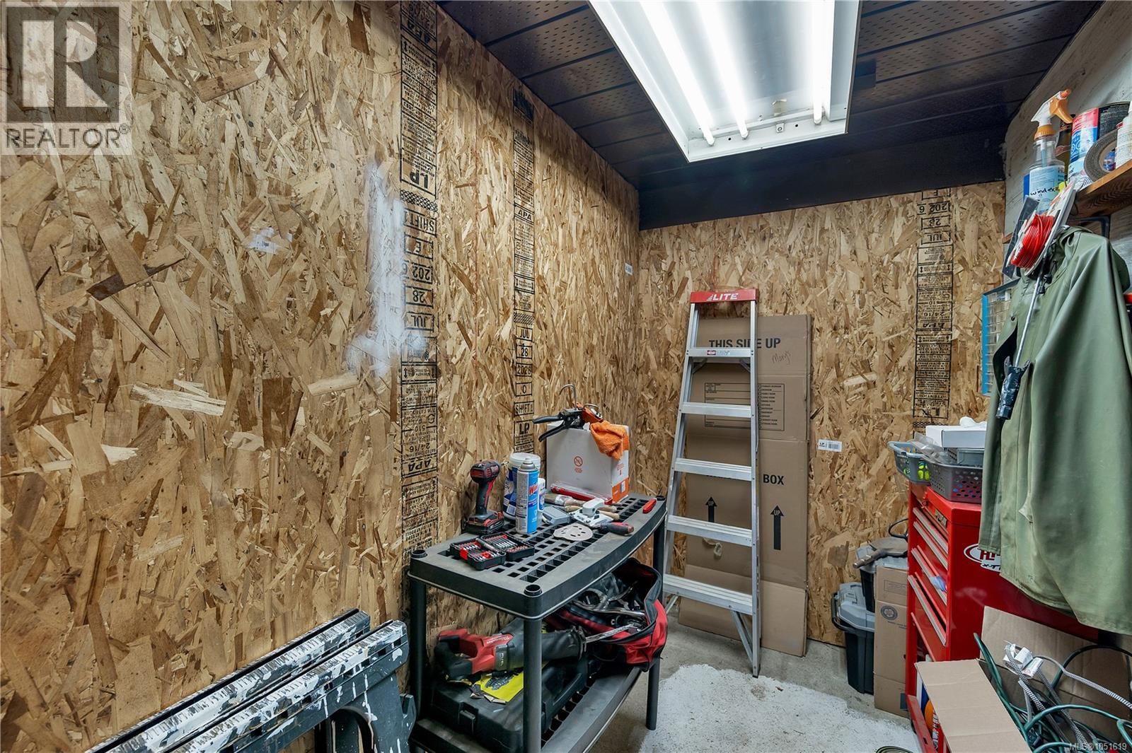 756 Kalmar Rd - Image 30