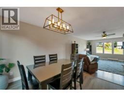 Dining room - 756 Kalmar Rd, Campbell River, BC V9W5S4 Photo 6