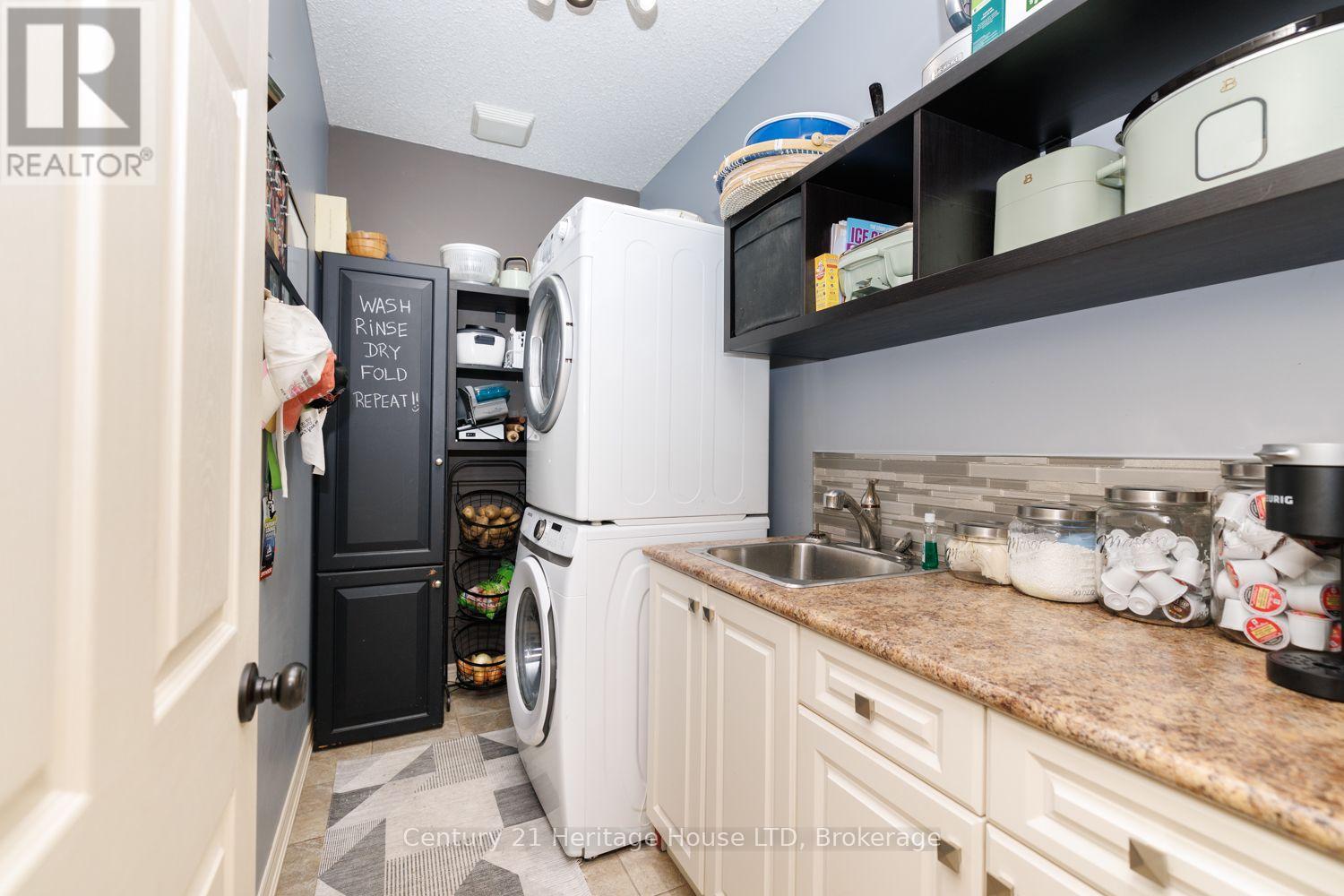 21 BURLEIGH ROAD S - Image 20