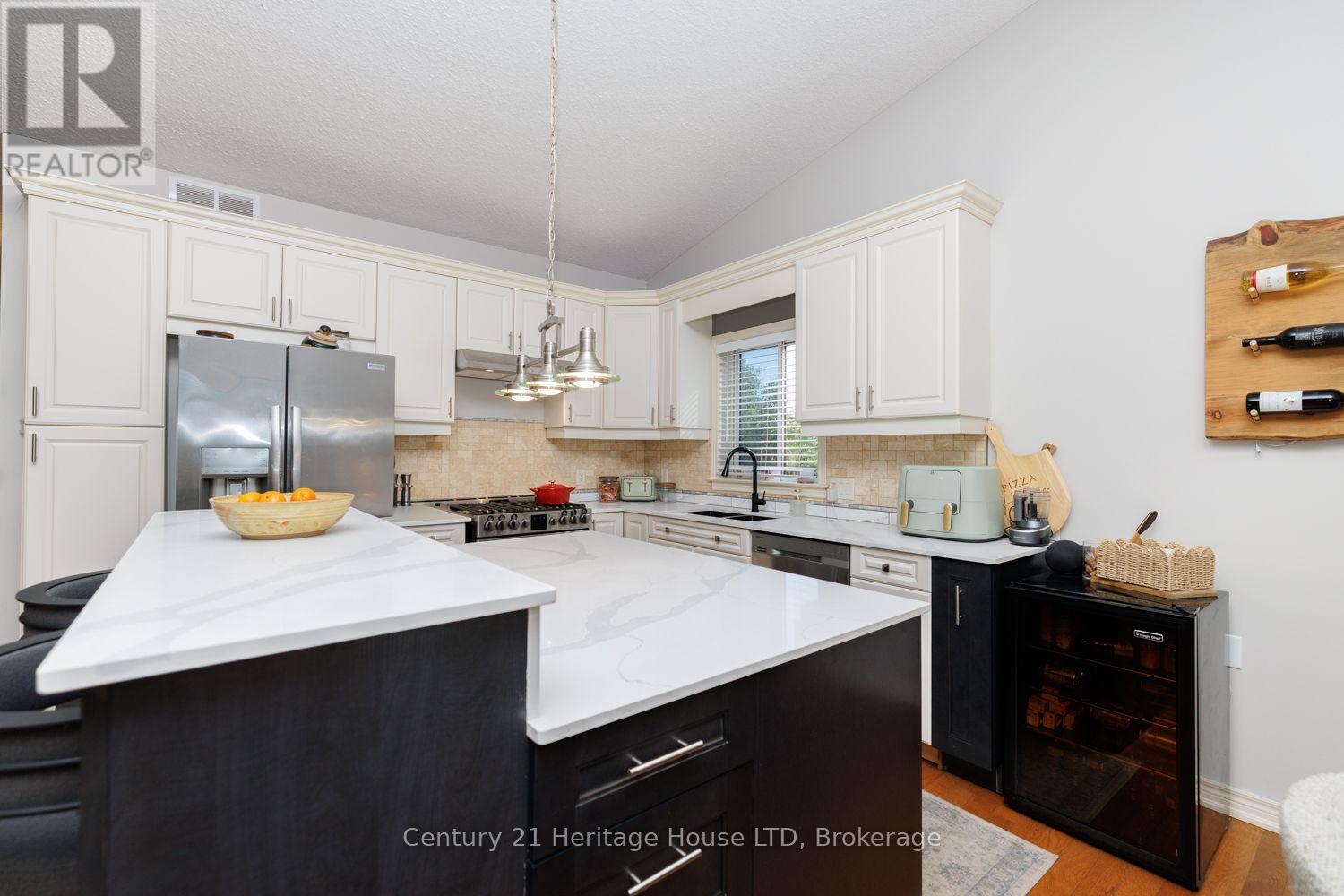 21 BURLEIGH ROAD S - Image 6