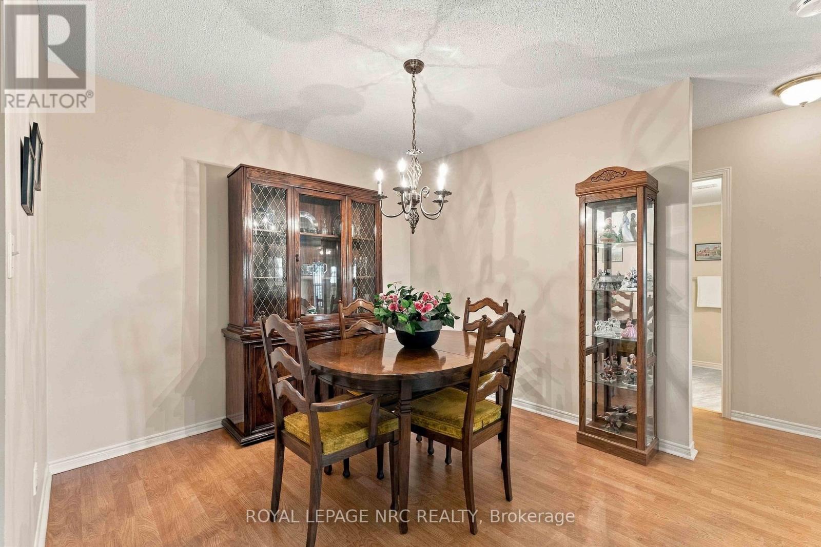 #104 4090 JOHN CHARLES BOULEVARD - 22