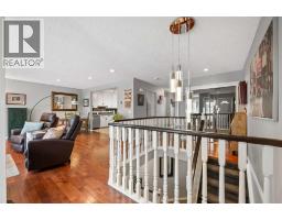 38 Richelieu Court SW - photo 3