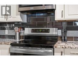 38 Richelieu Court SW - photo 13