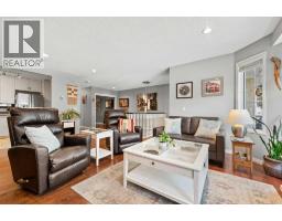 38 Richelieu Court SW - photo 5