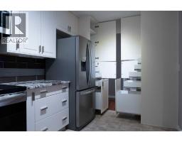 38 Richelieu Court SW - photo 17