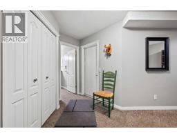 38 Richelieu Court SW - photo 29