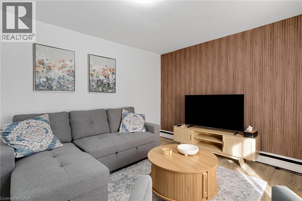 115 Ainslie Street — photo 10