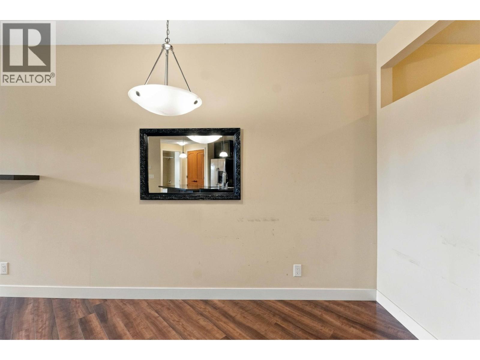 216 11935 BURNETT STREET, Maple Ridge - Image 1