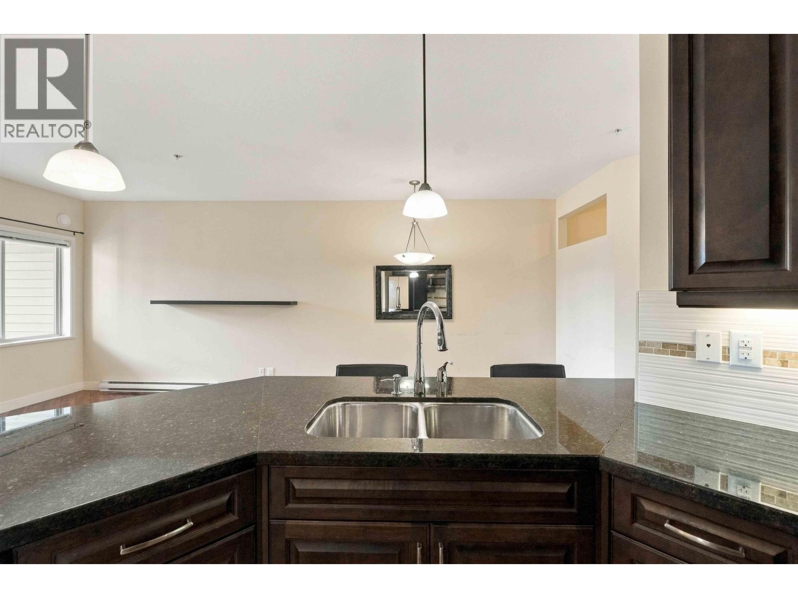 216 11935 BURNETT STREET, Maple Ridge - Image 1
