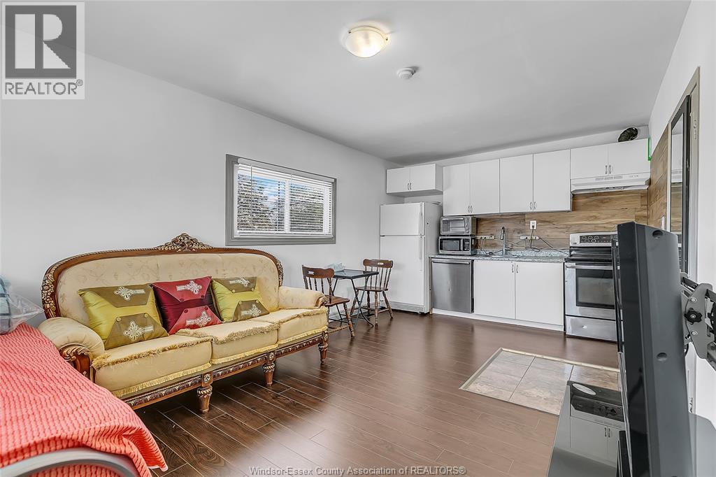 1500 Howard Avenue — photo 21