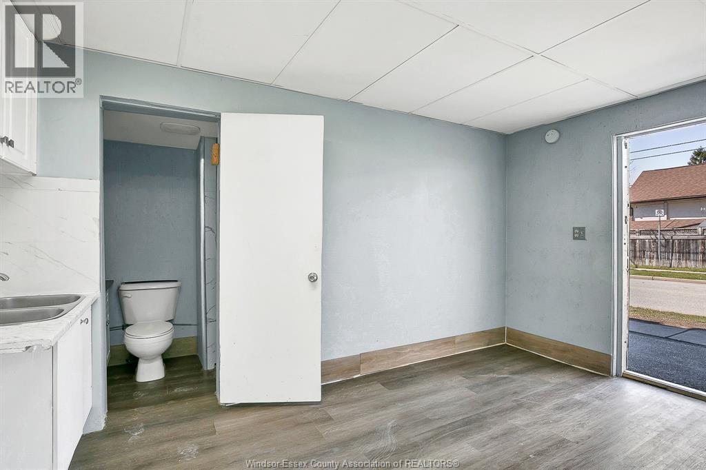 1500 Howard Avenue — photo 29